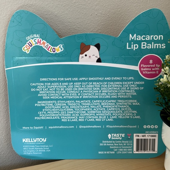 Squishmallows 8 Pack Assorted Flavored Macaron Lip Balms - Picture 2 of 2